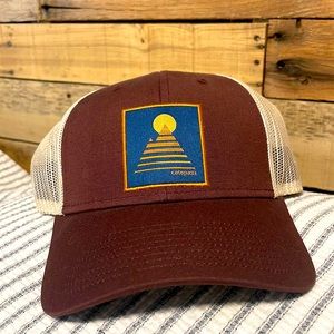 Burgundy unisex COTOPAXI hat